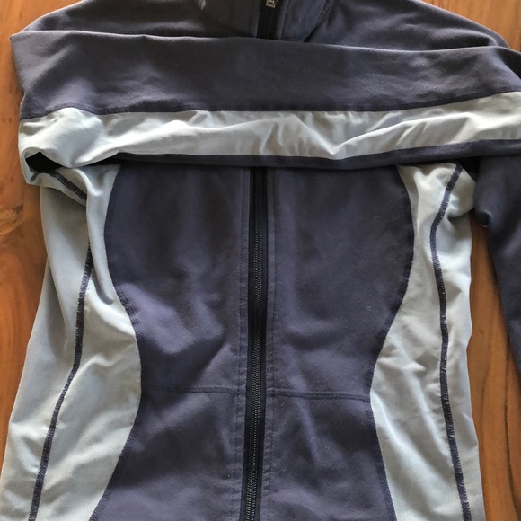 Lululemon Zip Up Jacket - Picture 3 of 4
